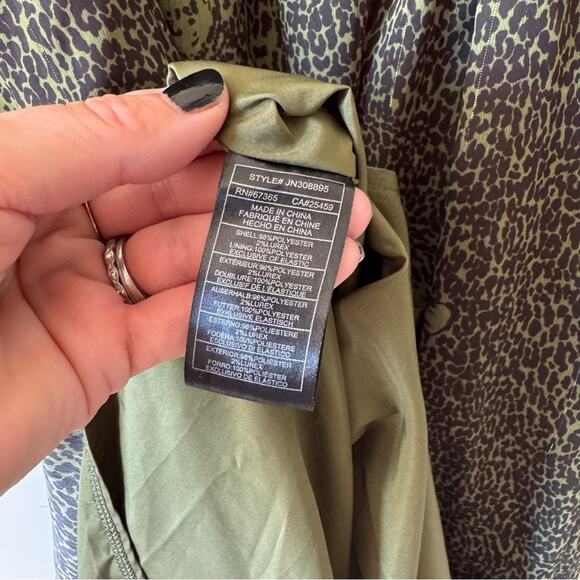 Betsy Johnson Green and Black Leopard animal Print Smocked Tiered Midi Dress S - Picture 11 of 12